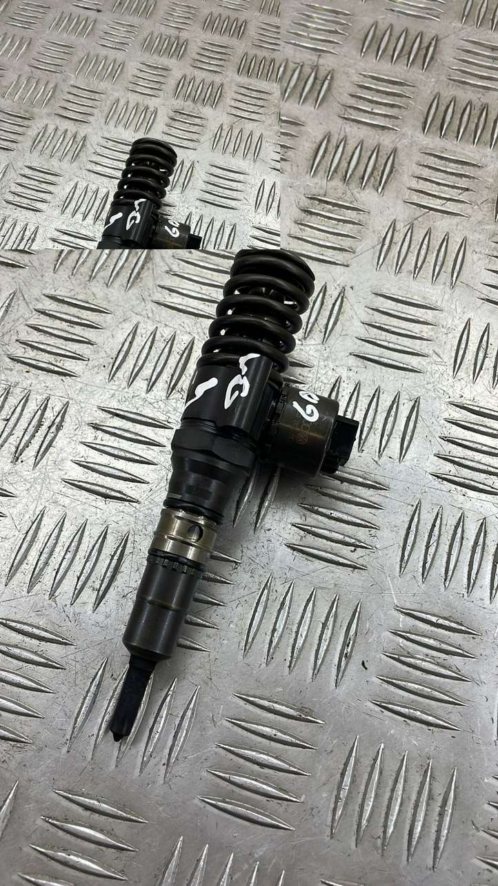 Audi A3/S3 8P (2004 - 2008)  03G130073 Жиклер (жиклеры) (форсунка (форсунки)