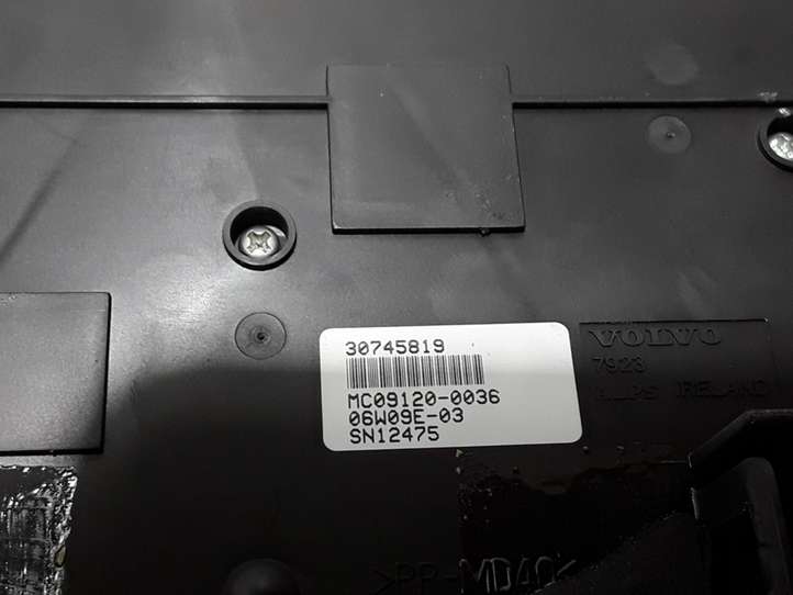 Volvo S80 (2004 - 2006)  30745819 Блок управления кондиционером