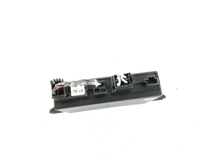 Jeep Cherokee (2001 - 2007)  04692075AC Блок управления крюка для прицепа