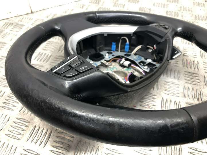 BMW 5 F10 F11 (2009 - 2016)  9229484 Руль