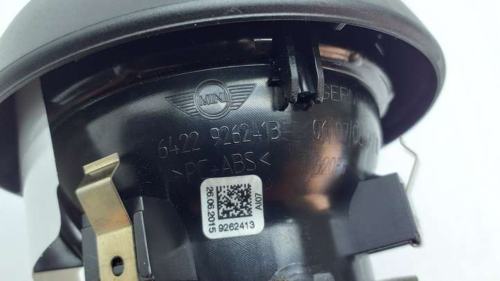 Mini One Cooper F56 F55 (2012 - 2022)  9262413 Боковая воздушный дефлектор