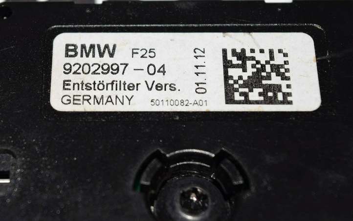 BMW X3 F25 (2010 - 2017)  9202997 Усилитель антенны
