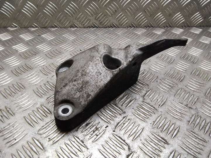 Opel Astra (2009 - 2012)  13248509 Кронштейн