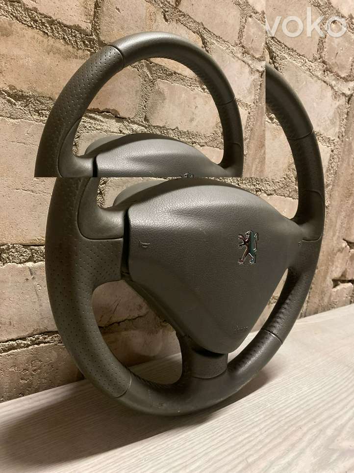 Peugeot 207 (2006 - 2009)  45724575 Руль