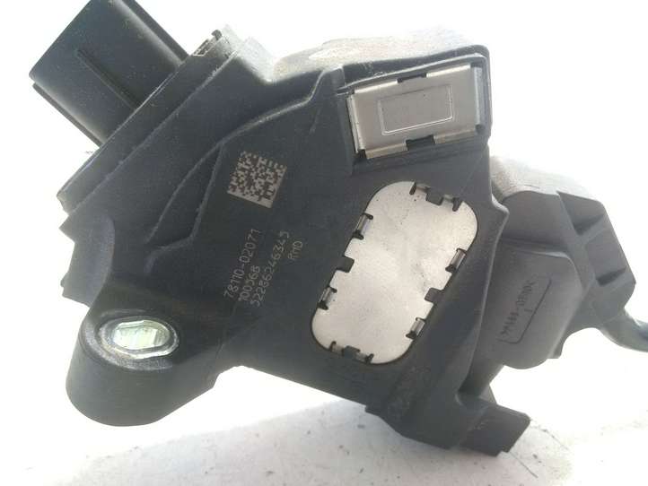 Toyota Verso (2009 - 2012)  7811002071 Педаль акселератора
