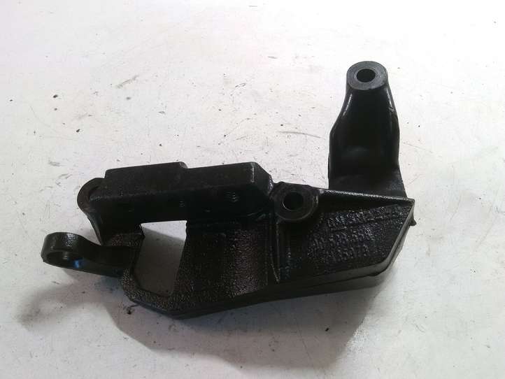 Opel Vectra (2002 - 2005)  90538558 Кронштейн