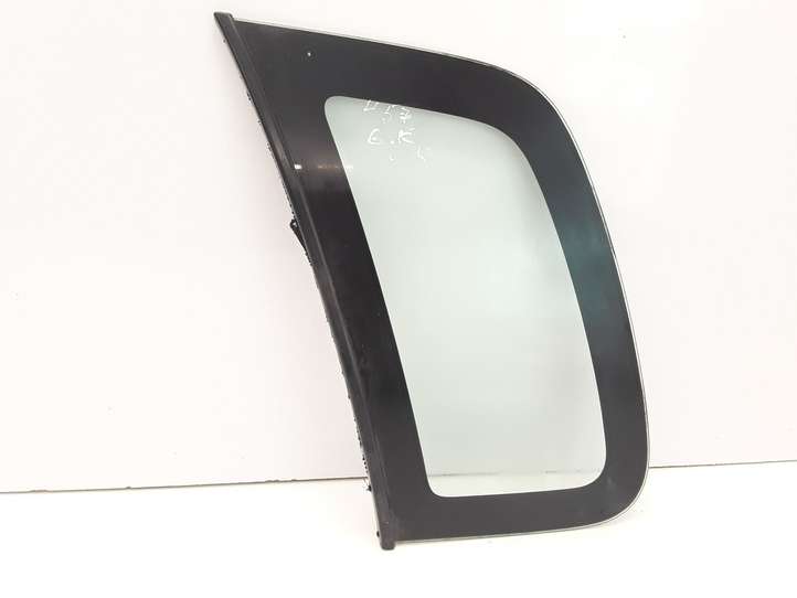 Suzuki Ignis (2000 - 2003)  43R004709 Заднее боковое стекло кузова