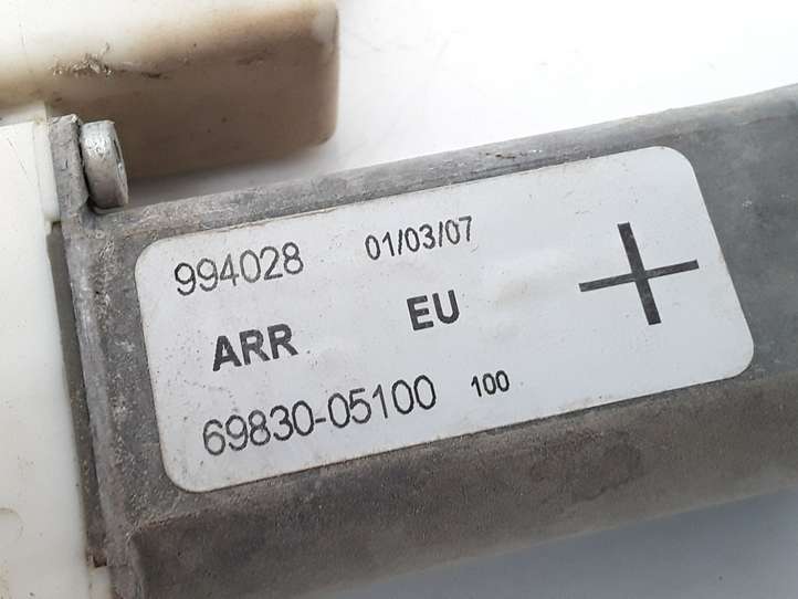 Toyota Avensis T250 (2006 - 2009)  6983005100 Механизм подъема окон задней двери
