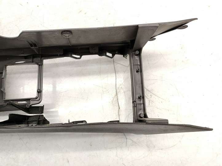 Toyota Celica T230 (1999 - 2006)  5880120260 Центральная консоль