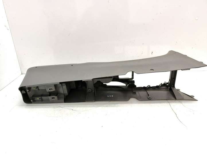 Toyota Celica T230 (1999 - 2006)  5880120260 Центральная консоль