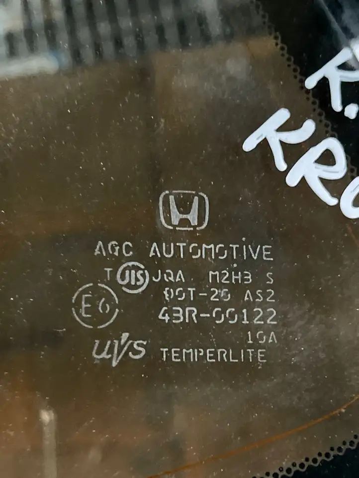 Honda Accord (2008 - 2016) Заднее боковое стекло — фото 2