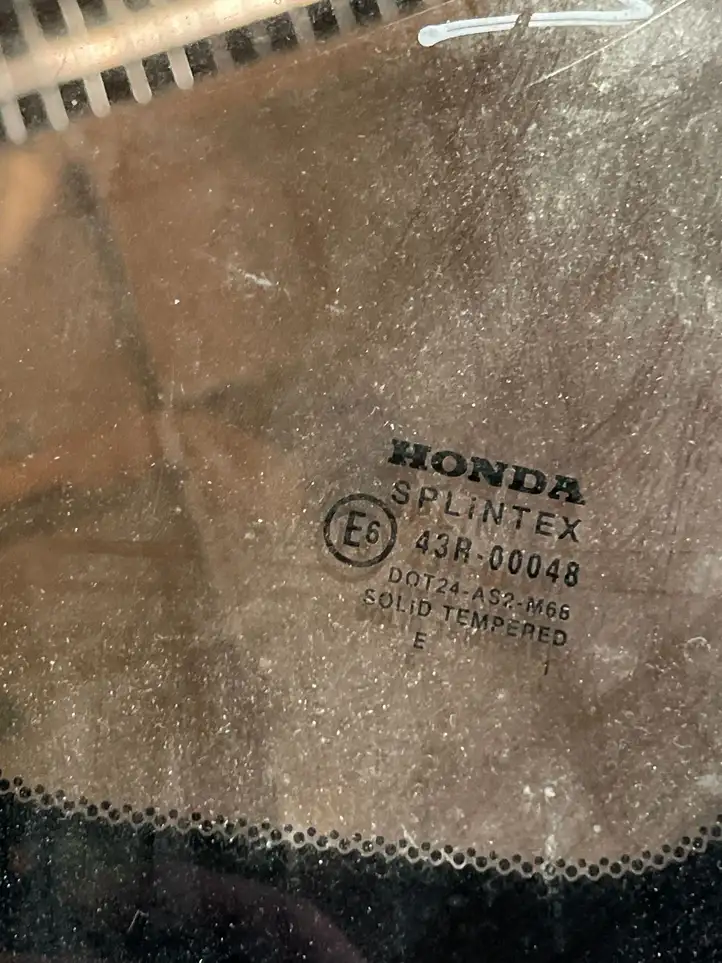 Honda Civic (2006 - 2011) Заднее боковое стекло — фото 2