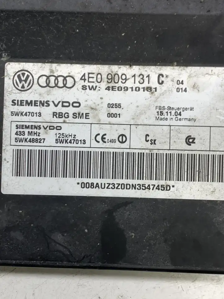 Audi A8 S8 D3 4E (2002 - 2005) 4E0909131C Блок бесключевого доступа — фото 3