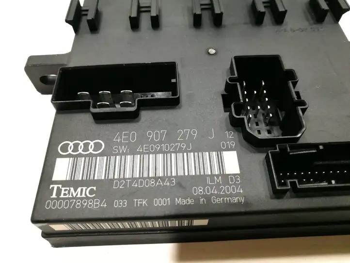 Audi A8 (2002 - 2005)  4E0907279J Mодуль kомфортa