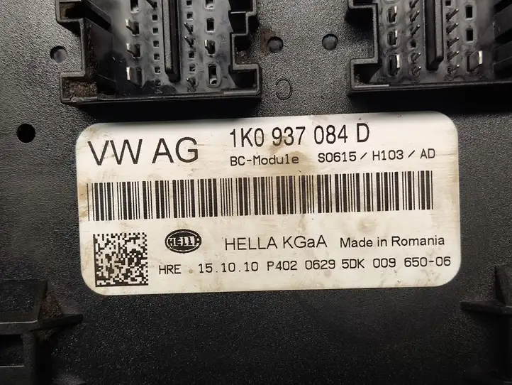 Volkswagen Golf Plus (2008 - 2014) 1K0937084D Модуль комфорта — фото 2