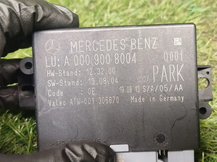 Mercedes-Benz E W212 (2009 - 2016) A0009008004 Блок управления парктрониками — фото 2