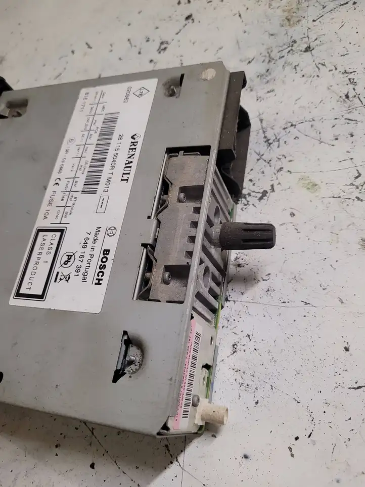 Renault Megane III (2009 - 2016)  281155040R Радио/ проигрыватель CD/DVD / навигация