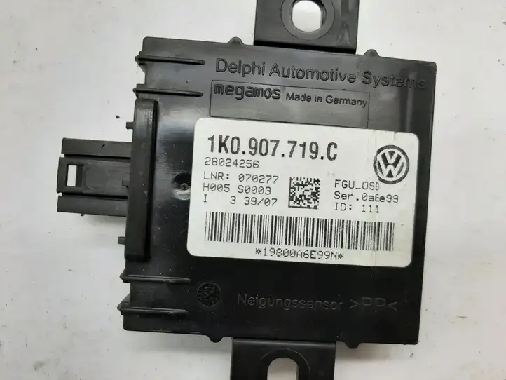 Volkswagen Caddy (2004 - 2010) 1K0907719C Блок управления сигнализацией — фото 2