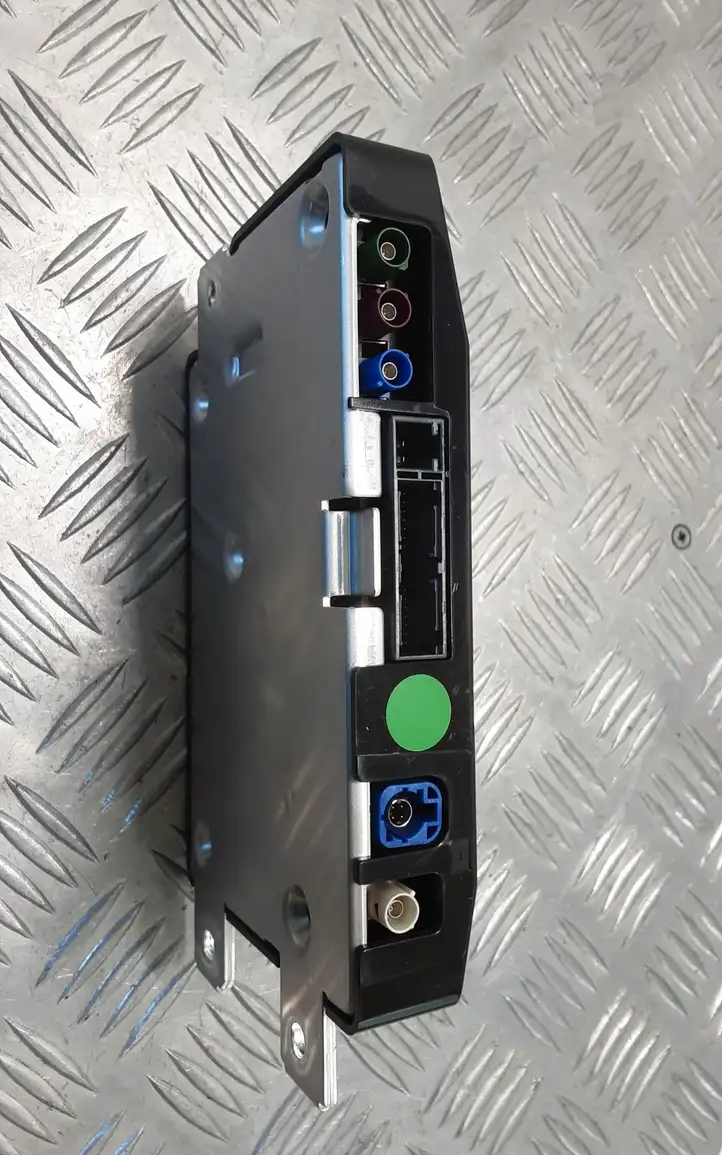 Land Rover Range Rover Evoque L538 (2015 - 2018) J9C370718CN Блок GSM — фото 3