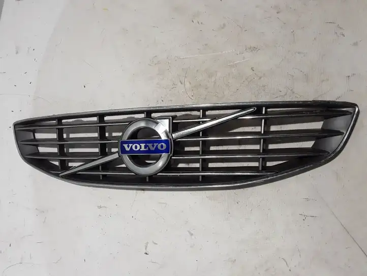 Volvo V60 (2013 - 2018) 31383749 Передняя решетка — фото 1
