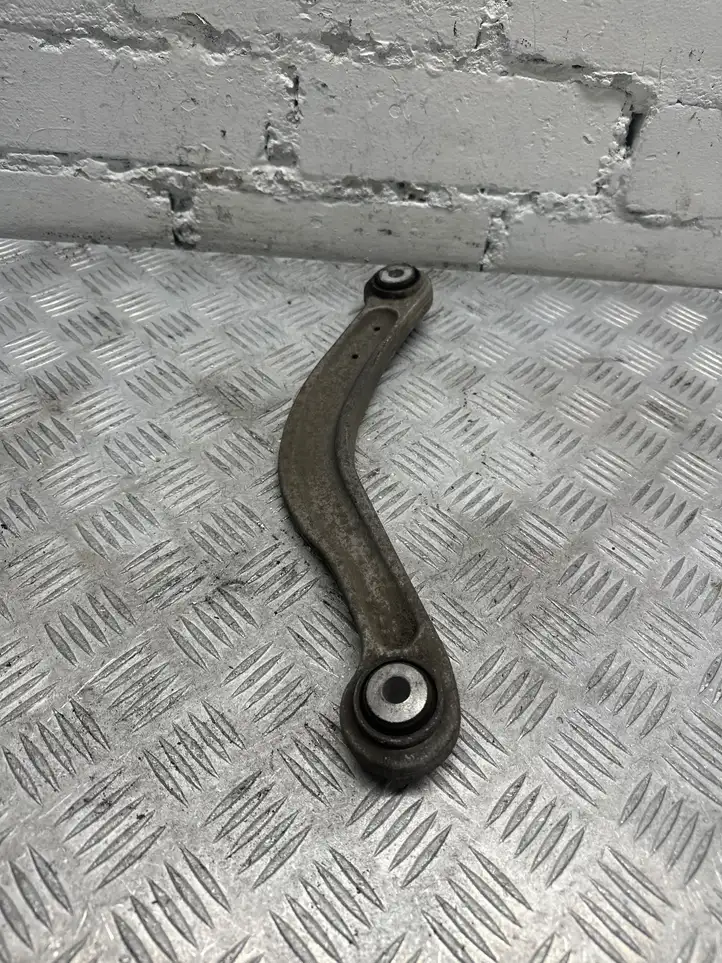 Mercedes-Benz GLC X253/C253 (2015 - )  20407f1 Рычаг