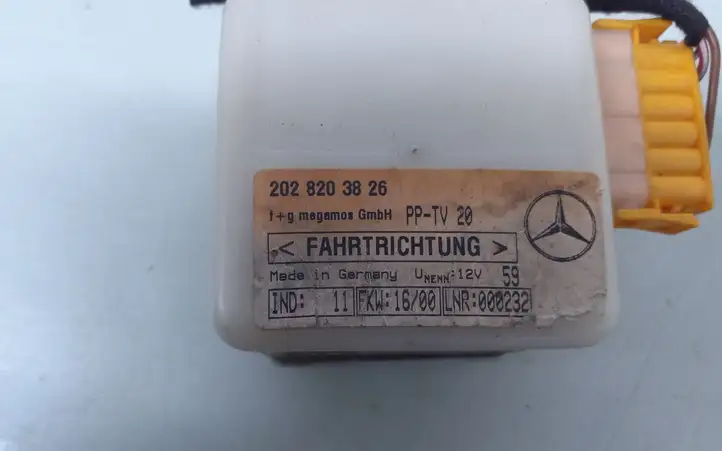 Mercedes-Benz S W220 (1998 - 2006) 2028203826 Блок управления сигнализацией — фото 2