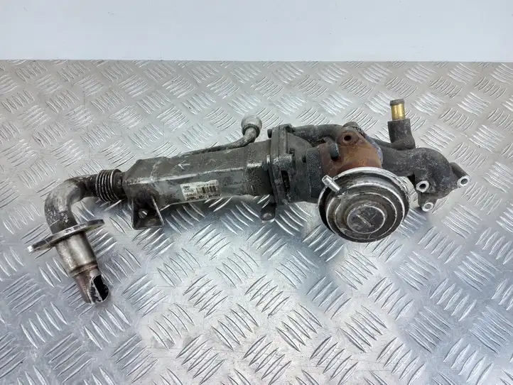 Audi A8 S8 D3 4E (2002 - 2005) 057131635 Охладитель клапана EGR — фото 1