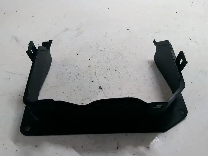 Land Rover Range Rover Evoque (2015 - 2018)  BJ3202214A Ящик аккумулятора