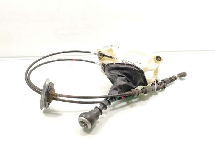 Kia Sorento (2009 - 2014)  43700-2P920 Отделка рычага переключения передач (кожа, головка)