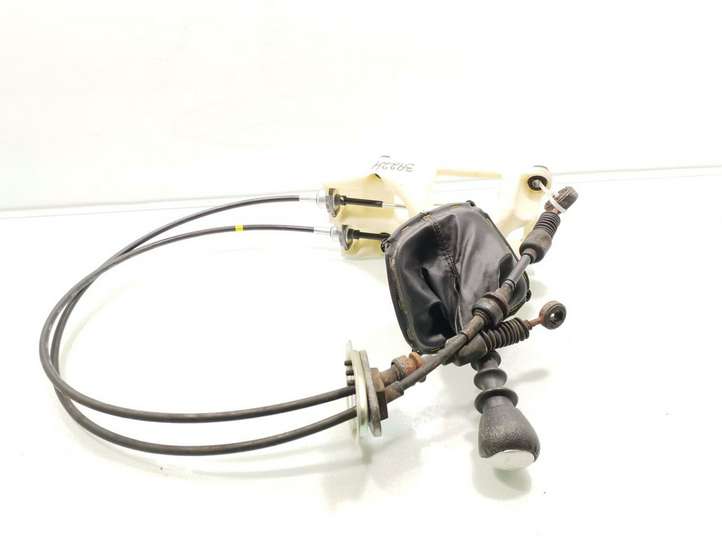 Hyundai Santa Fe (2005 - 2009)  43700-2B900 Отделка рычага переключения передач (кожа, головка)
