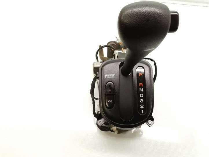 Chevrolet Tacuma (2000 - 2008)  96258807 Отделка рычага переключения передач (кожа, головка)