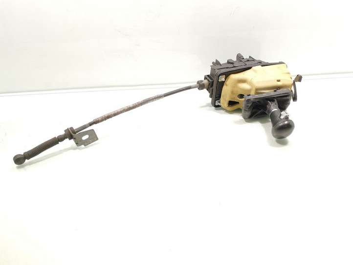 Audi A6 (2004 - 2008)  4F2713041AE Отделка рычага переключения передач (кожа, головка)