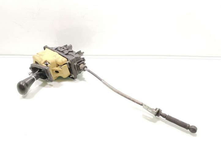 Audi A6 (2004 - 2008)  4F2713041AE Отделка рычага переключения передач (кожа, головка)