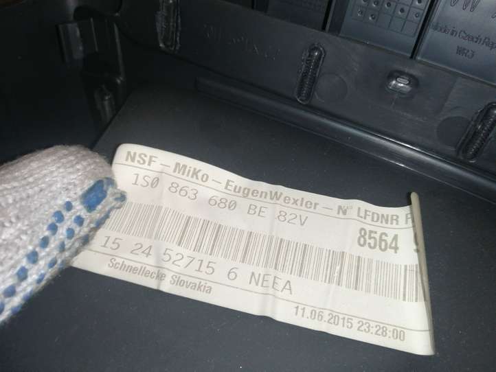 Volkswagen up! (2011 - )  1S0863680BE Центральная консоль