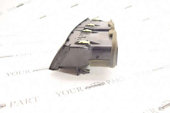 Lexus GS 300 350 430 450h (2004 - 2007)  5566030410 Центральный дефлектор