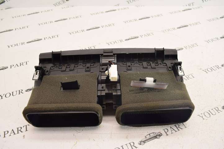 Lexus GS 300 350 430 450h (2004 - 2007)  5566030410 Центральный дефлектор