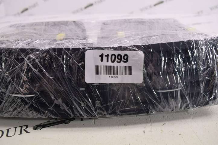 Lexus GS 300 350 430 450h (2004 - 2007)  5566030410 Центральный дефлектор