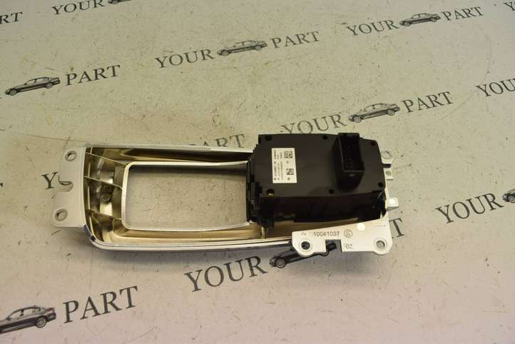BMW 7 F01 F02 F03 F04 (2008 - 2016)  9159997 Включатель ручного тормоза