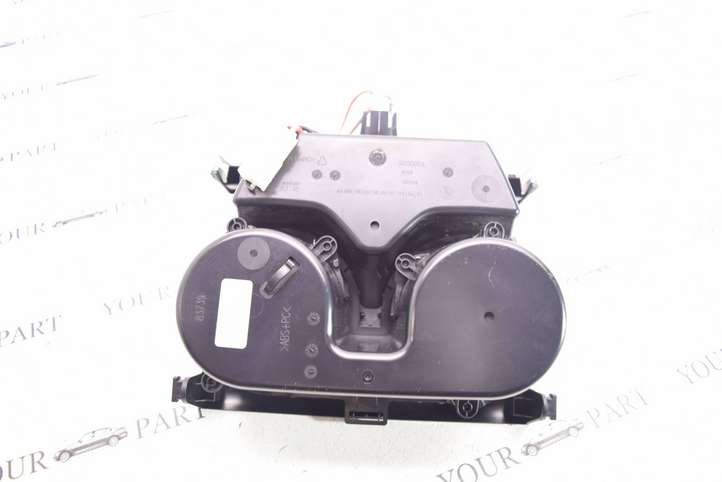 BMW X1 F48 F49 (2015 - 2022)  9490004 Передний держатель чашки