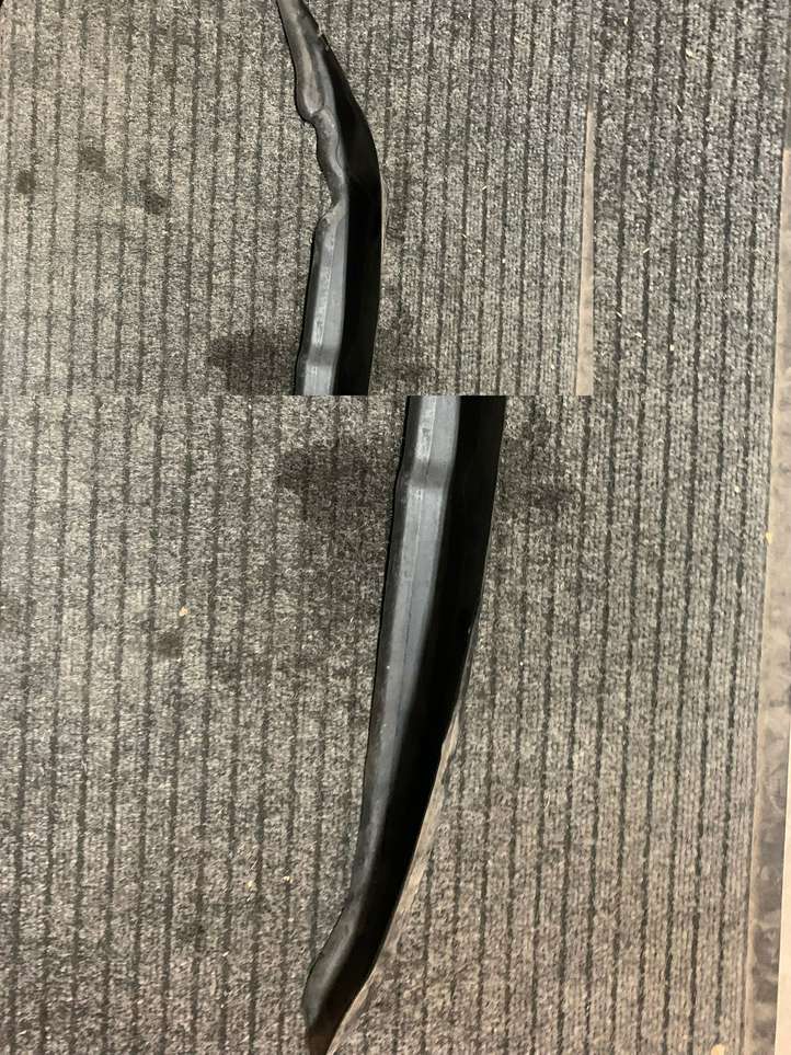 Mercedes-Benz ML W164 (2005 - 2011)  1648890425 Накладка на крыло