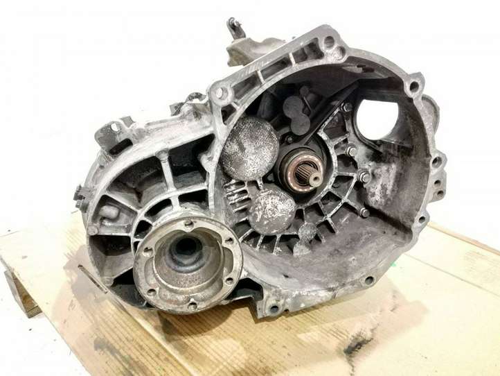 Volkswagen Bora (1998 - 2005)  DRW Механическая коробка передач, 5 передач