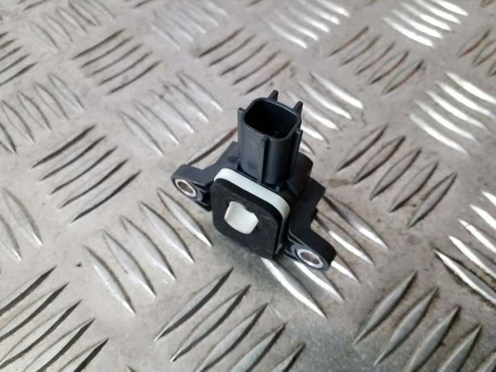 Audi A3/S3 8P (2008 - 2013)  8P0955557 Датчик удара надувных подушек