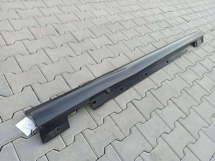 Mercedes-Benz C W204 (2007 - 2014)  A2046902640 Порог