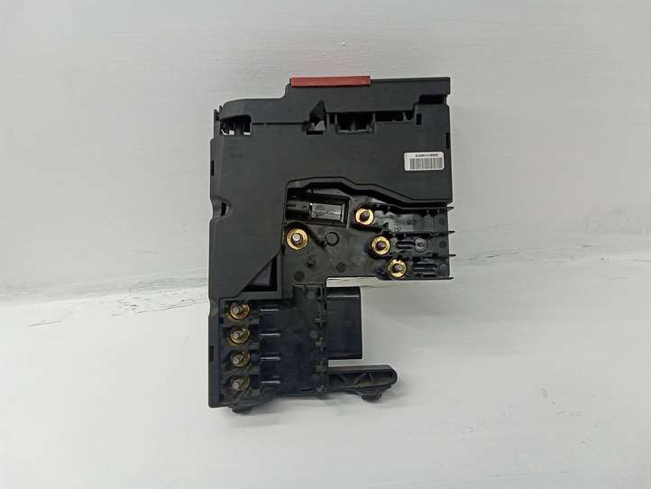 Mercedes-Benz E W212 (2009 - 2016)  A2125407050 Узел подключения плюсовых проводов