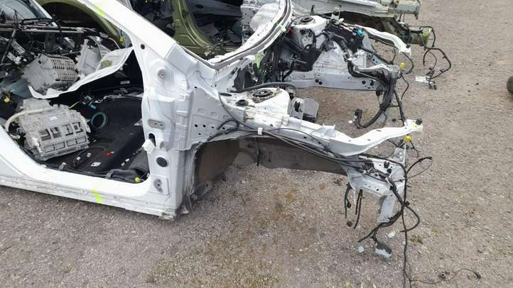 Toyota Prius (XW50) (2015 - )   Передняя четверть