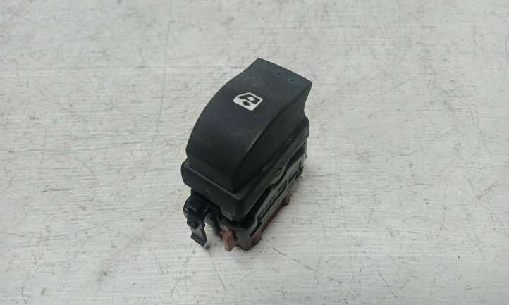 Renault Laguna (2001 - 2005)  2648802 Кнопка стеклоподъемников