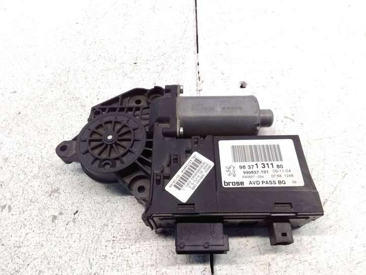 Peugeot 307 (2001 - 2005)  9637131180 Механизм подъема окон задней двери