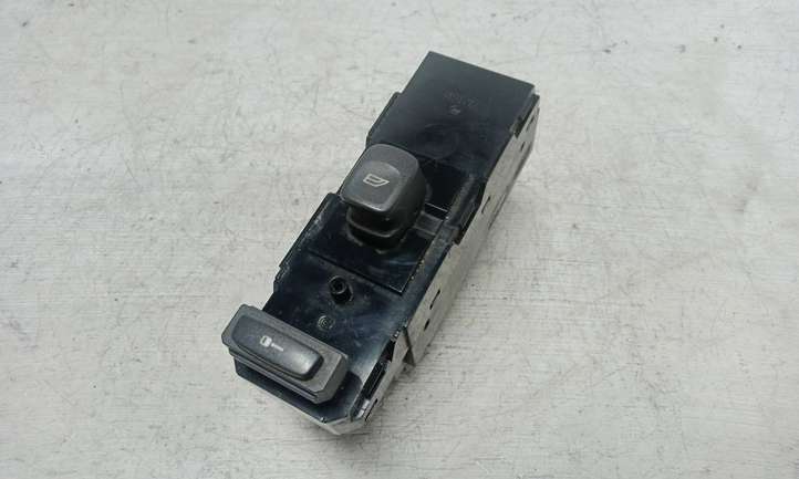 Volvo S60 (2000 - 2004)  30658117 Кнопка стеклоподъемников