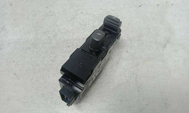 Volvo S60 (2000 - 2004)  30658117 Кнопка стеклоподъемников