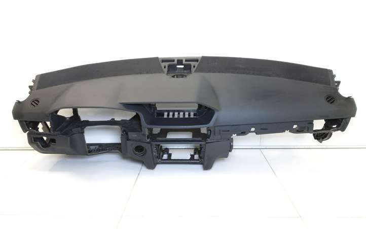 Mercedes-Benz E W212 (2009 - 2016)  A2126802387 Панель